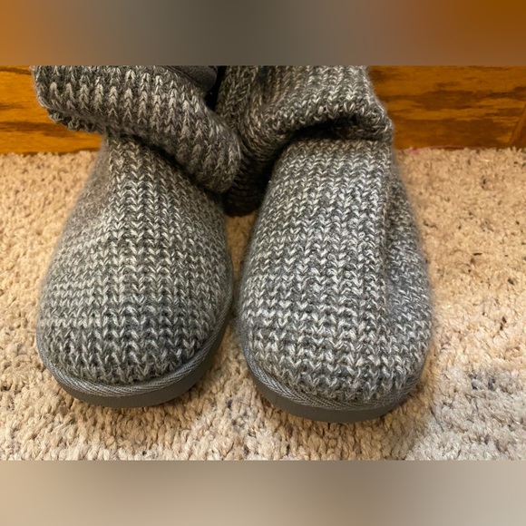 Kohls Knit Boots - Gray Sock Booties Size 6 medium - Picture 6 of 8